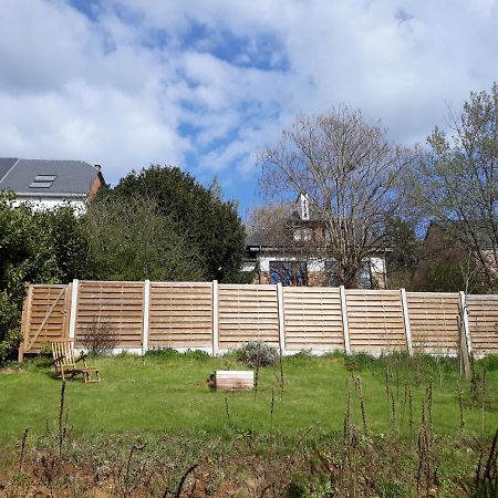Maison Et Velos A Godinne Dans La Vallee De La Meuse ภายนอก รูปภาพ