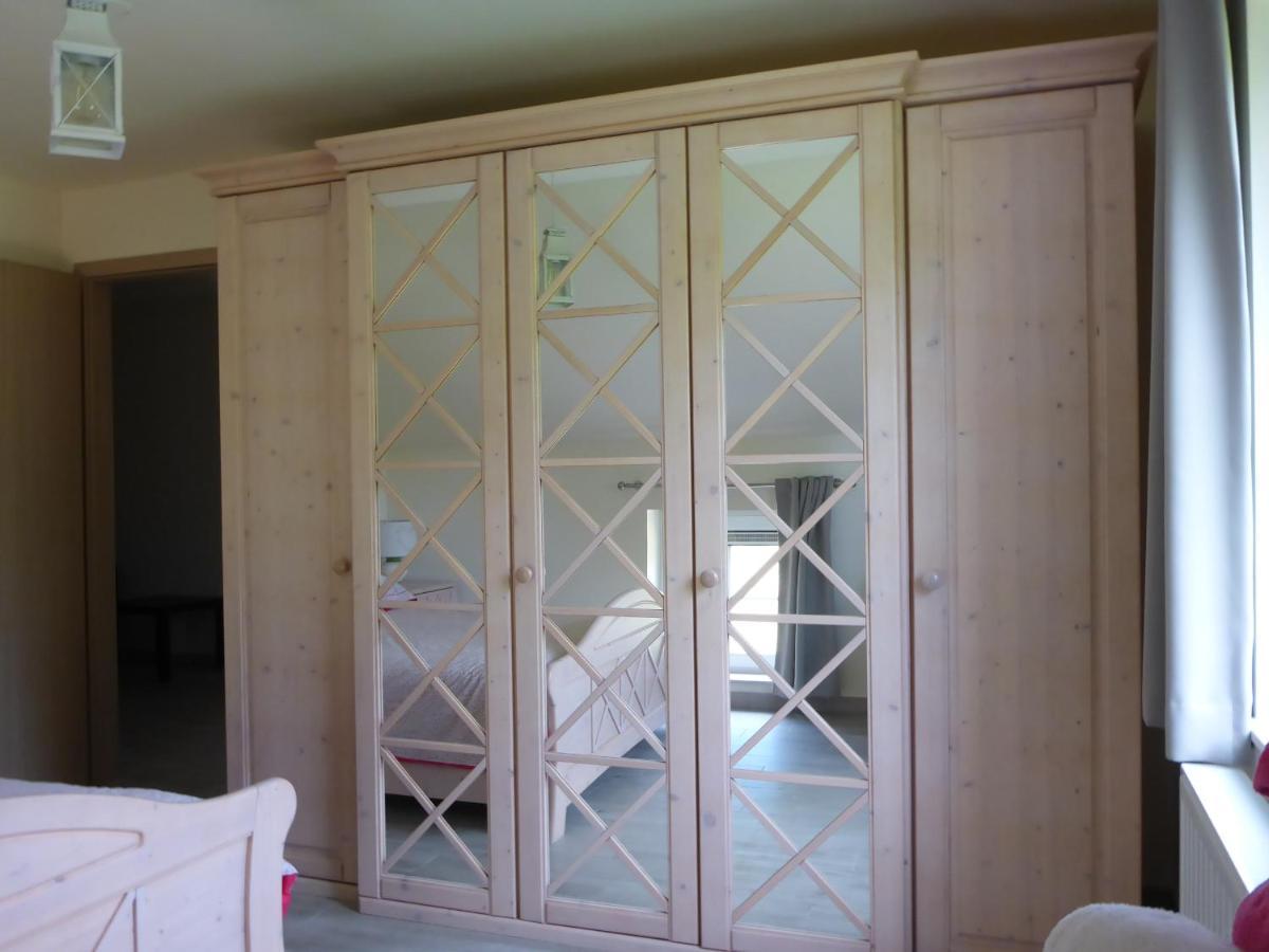 Maison Et Velos A Godinne Dans La Vallee De La Meuse ภายนอก รูปภาพ