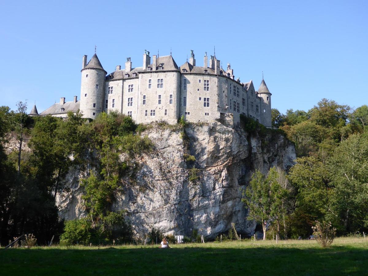 Maison Et Velos A Godinne Dans La Vallee De La Meuse ภายนอก รูปภาพ
