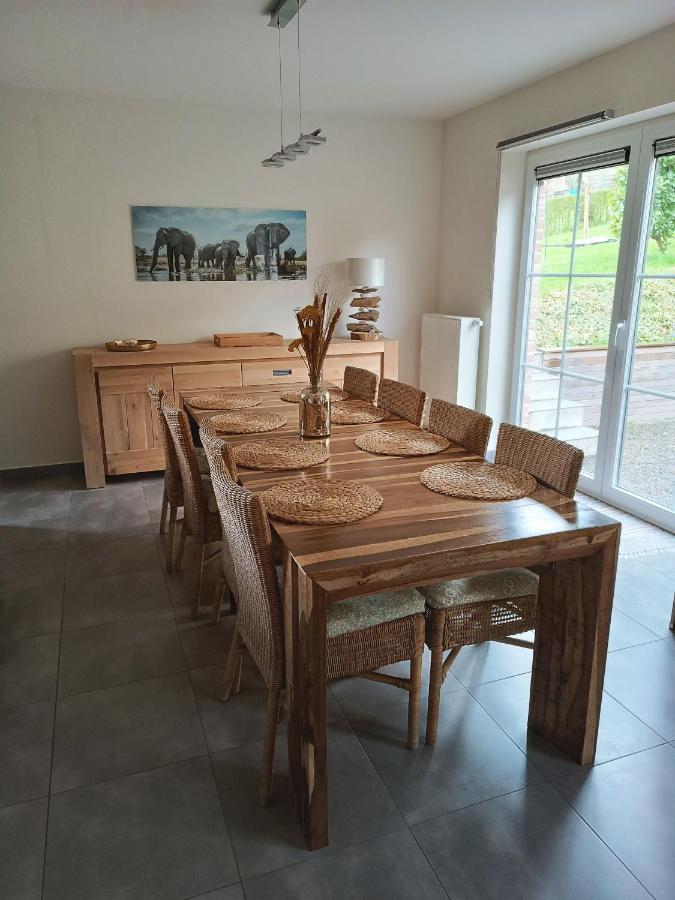 Maison Et Velos A Godinne Dans La Vallee De La Meuse ภายนอก รูปภาพ